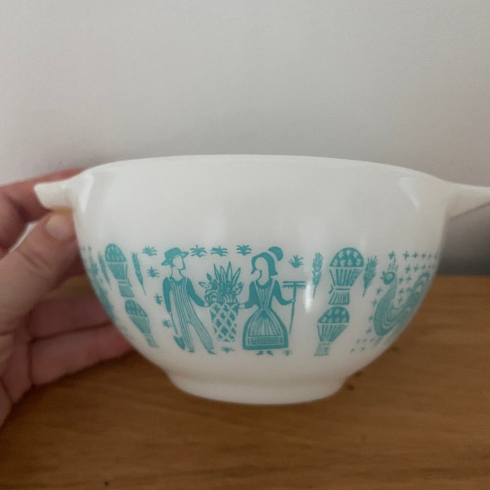 Vintage Pyrex Amish Butterprint Cinderella Nesting Bowl #441 1.5 Pint